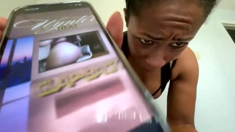 Snapshot of wynterheat chatting on January 2025 09:43:01 PM Wynter Heat online show from January 2025 09:43:01 PM