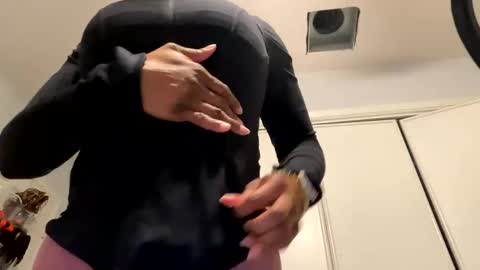 Snapshot of wynterheat chatting on February 2025 11:10:02 AM Wynter Heat online show from February 2025 11:10:02 AM