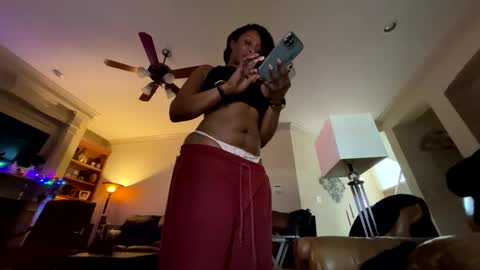 Snapshot of wynterheat chatting on March 2025 08:03:02 PM Wynter Heat online show from March 2025 08:03:02 PM