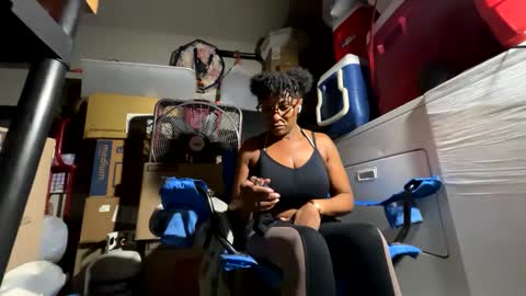 Snapshot of wynterheat chatting on October 2025 02:13:01 PM Wynter Heat online show from October 2025 02:13:01 PM