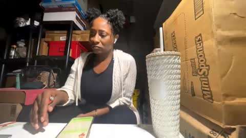 Snapshot of wynterheat chatting on November 2025 05:45:03 PM Wynter Heat online show from November 2025 05:45:03 PM