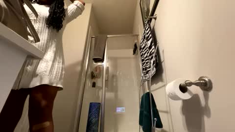 Wynter Heat online show from January 2026 12:37:01 AM