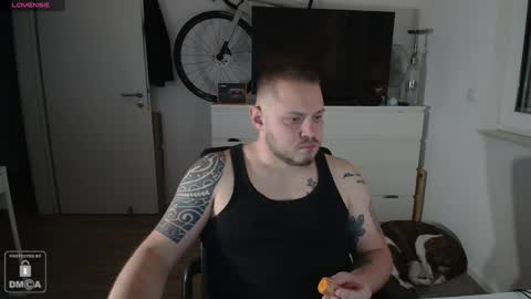 Snapshot of x19marco93x chatting on January 2025 02:51:01 PM x19marco93x online show from January 2025 02:51:01 PM