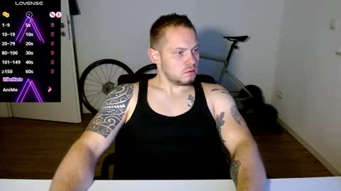 x19marco93x online show from November 2025 06:13:01 PM