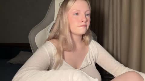 eva online show from November 2025 04:49:01 PM