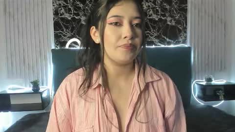 Snapshot of x_adeline_ chatting on February 2026 02:51:02 PM Adeline online show from February 2026 02:51:02 PM