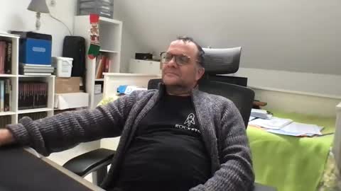 Snapshot of x_labebetekimonte_x chatting on December 2025 01:49:02 PM x_labebetekimonte_x online show from December 2025 01:49:02 PM