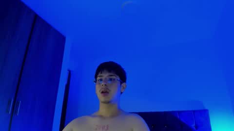 Snapshot of x_miller chatting on October 2025 05:57:02 AM x_miller online show from October 2025 05:57:02 AM