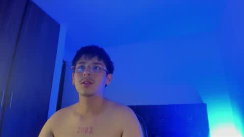 Snapshot of x_miller chatting on October 2025 05:25:01 AM x_miller online show from October 2025 05:25:01 AM