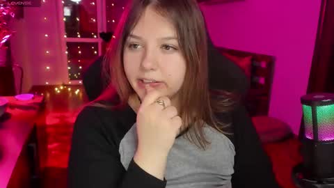 Snapshot of x_nirvana_x chatting on January 2026 04:27:02 AM LOVE NERDS ONLY online show from January 2026 04:27:02 AM