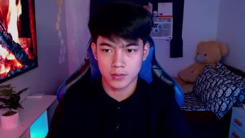 Snapshot of xaldrian_destroyer chatting on December 2024 07:04:01 AM Prince Aldrian online show from December 2024 07:04:01 AM