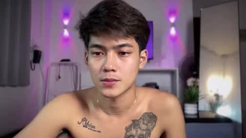 Snapshot of xaldrian_destroyer chatting on December 2025 12:40:02 AM Prince Aldrian online show from December 2025 12:40:02 AM