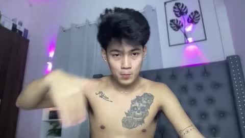 Snapshot of xaldrian_destroyer chatting on February 2026 05:17:02 PM Prince Aldrian online show from February 2026 05:17:02 PM