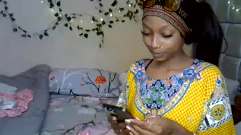 Snapshot of xalia_caramel chatting on August 2026 09:46:01 PM Alexa online show from August 2026 09:46:01 PM