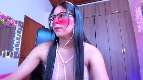 XALLYSONX online show from November 2025 11:34:02 AM