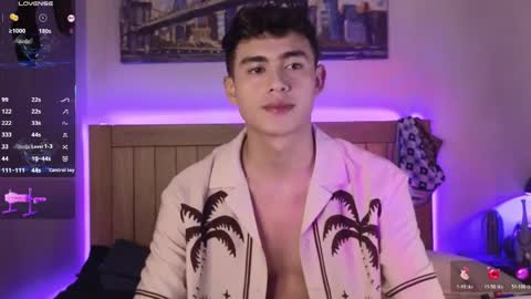 Snapshot of xander_card chatting on April 2026 02:44:01 AM Xander Cardona online show from April 2026 02:44:01 AM