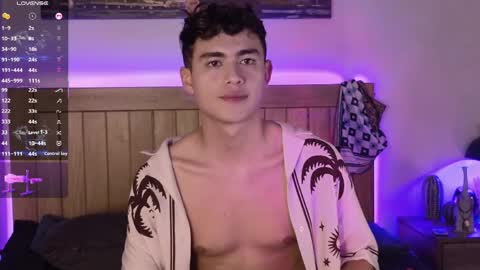 Snapshot of xander_card chatting on April 2026 06:19:01 AM Xander Cardona online show from April 2026 06:19:01 AM