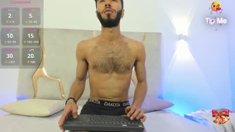 ISSANDER online show from December 2024 10:45:01 PM