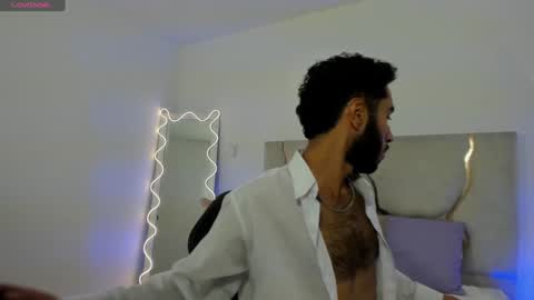 ISSANDER online show from January 2025 07:29:01 PM