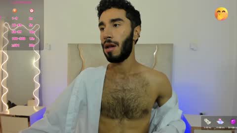 ISSANDER online show from January 2025 08:04:02 PM