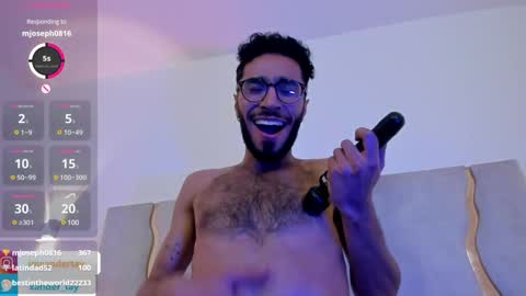 ISSANDER online show from January 2025 01:54:01 AM