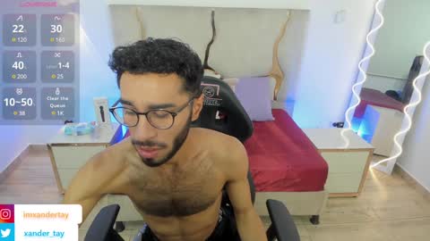 ISSANDER online show from January 2025 07:35:01 PM