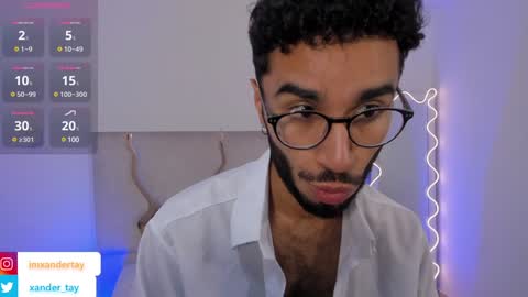 ISSANDER online show from January 2025 08:04:01 PM