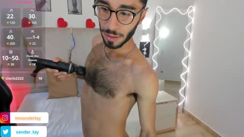 ISSANDER online show from February 2025 08:26:01 PM