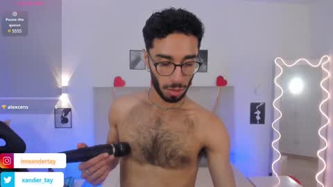 ISSANDER online show from February 2025 07:52:02 PM