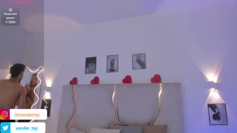 ISSANDER online show from February 2025 07:52:01 PM