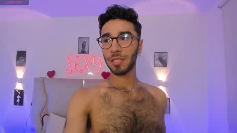 ISSANDER online show from March 2025 07:38:02 PM