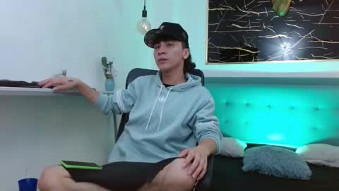 xandergrey8 online show from February 2026 07:08:02 PM