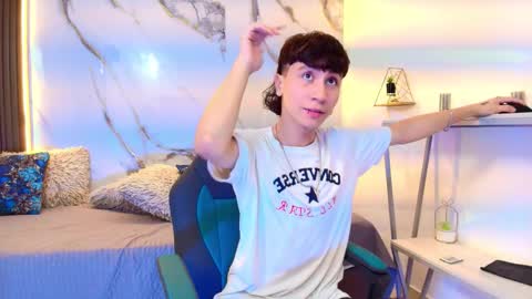 xandergrey8 online show from February 2026 07:45:01 PM