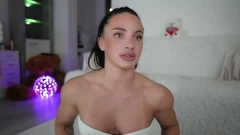 Alexandra online show from May 2026 10:59:02 PM