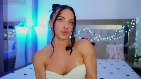 Alexandra online show from June 2026 09:50:02 PM