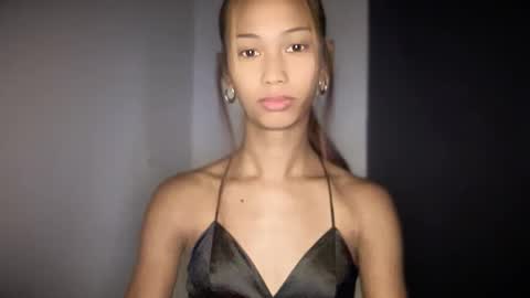 Cassandra online show from November 2025 06:24:02 AM