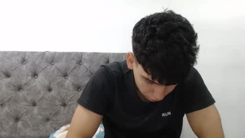 max online show from October 2025 05:04:02 AM