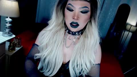 Zhavia online show from October 2025 02:45:01 AM