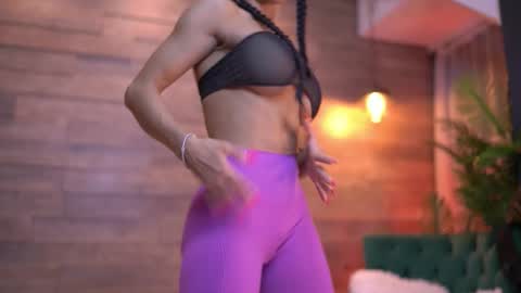 Snapshot of xenabloom chatting on February 2026 04:11:01 AM Xena online show from February 2026 04:11:01 AM