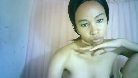 Snapshot of xenna610827 chatting on January 2025 02:30:02 PM xenna610827 online show from January 2025 02:30:02 PM