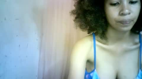 Snapshot of xenna610827 chatting on February 2025 06:35:01 AM xenna610827 online show from February 2025 06:35:01 AM