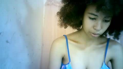 Snapshot of xenna610827 chatting on February 2025 12:50:01 PM xenna610827 online show from February 2025 12:50:01 PM