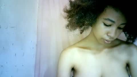 Snapshot of xenna610827 chatting on February 2025 08:38:01 AM xenna610827 online show from February 2025 08:38:01 AM