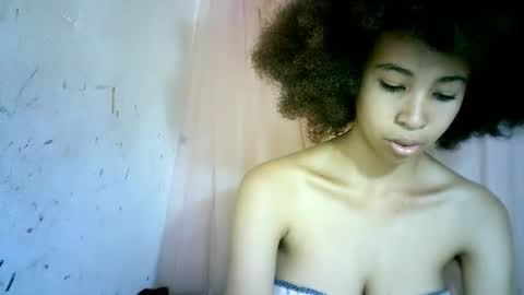 Snapshot of xenna610827 chatting on February 2025 08:55:02 AM xenna610827 online show from February 2025 08:55:02 AM