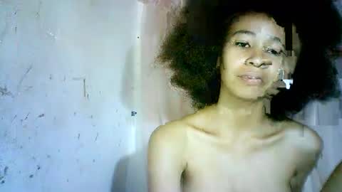 Snapshot of xenna610827 chatting on February 2025 06:00:01 PM xenna610827 online show from February 2025 06:00:01 PM