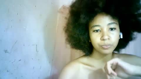 Snapshot of xenna610827 chatting on February 2025 12:08:01 PM xenna610827 online show from February 2025 12:08:01 PM