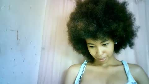 Snapshot of xenna610827 chatting on February 2025 07:01:02 AM xenna610827 online show from February 2025 07:01:02 AM