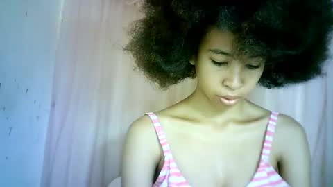 Snapshot of xenna610827 chatting on March 2025 08:10:02 AM xenna610827 online show from March 2025 08:10:02 AM