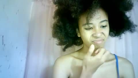 Snapshot of xenna610827 chatting on March 2025 08:18:02 AM xenna610827 online show from March 2025 08:18:02 AM