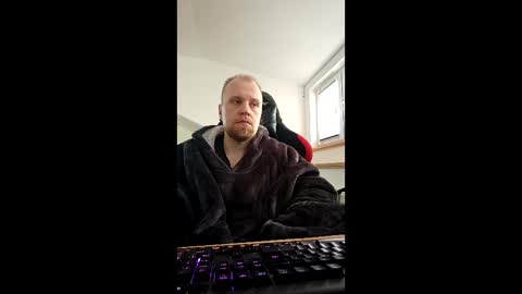 Snapshot of xer187 chatting on January 2026 12:10:01 PM Xeharnot online show from January 2026 12:10:01 PM